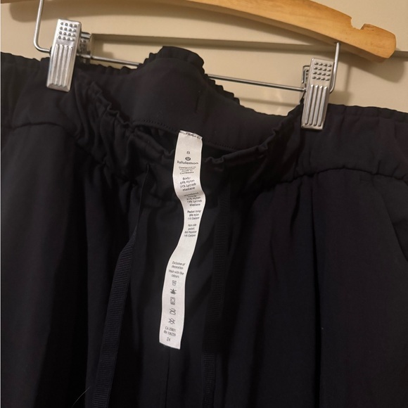 Lululemon 8 On the Fly Pant - Picture 4 of 5